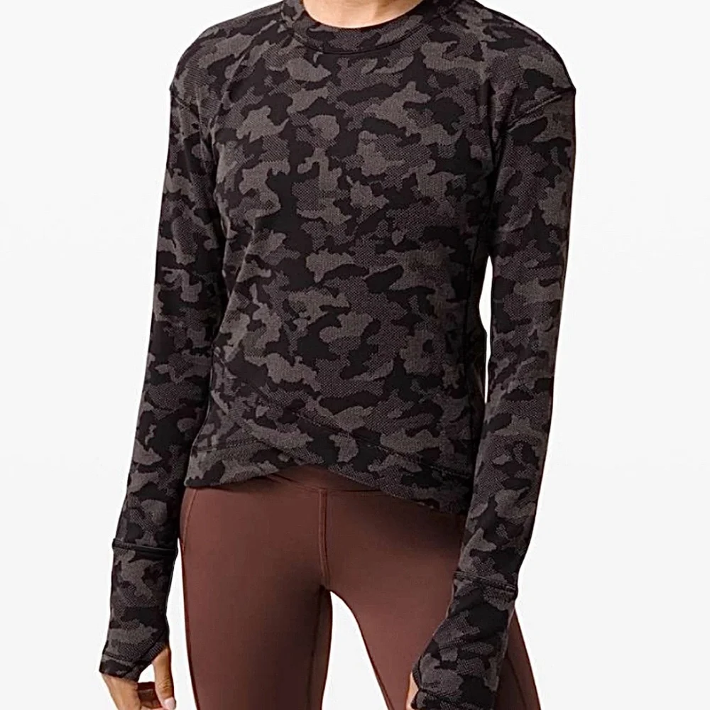 Lululemon Close To Crossing Long Sleeve Heritage Camo Jacquard Size 8